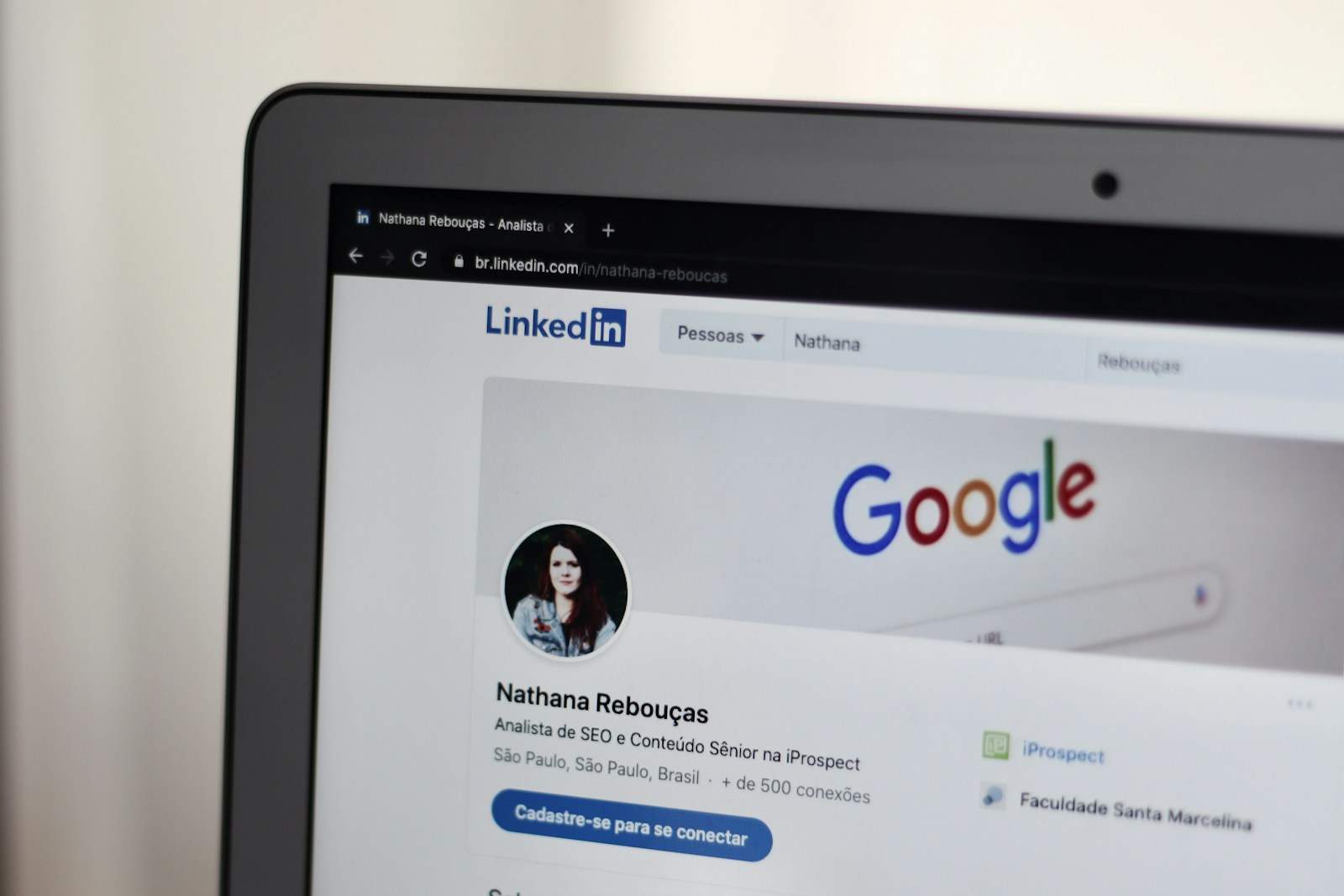 How to Build a Professional LinkedIn Profile